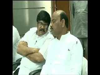 tdp tells don't read sakshi news paper but i will read says ayyanna patrudu - Sakshi