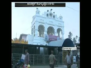 Sun Miracle at Arasavalli Sri Suryanarayana Swamy Temple in Srikakulam - Sakshi