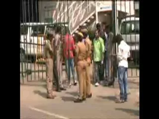 Virat Kohli, Anurag Thakur join Swachh Bharat movement at Eden Gardens - Sakshi