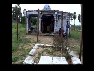 Ancient Kakatiya era temple in ruins at  Palwancha - Sakshi
