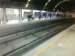 doctor tries to commit suicide at metro station, survives - Sakshi