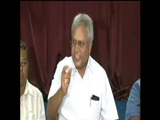 Undavalli Aruna Kumar Fires on Jaipal Reddy - Sakshi