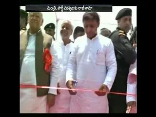 Shivpal Yadav resigns from Uttar Pradesh cabinet, Akhilesh rejects it - Sakshi