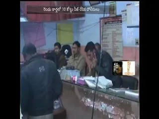 Kanpur: Police seizes Rs. 10 crore in new currency notes - Sakshi