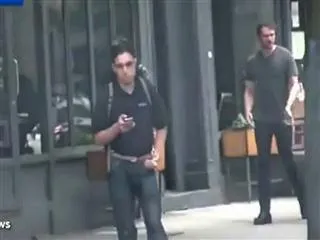Leonardo DiCaprio pranks Jonah Hill on the streets and it’s hilarious - Sakshi
