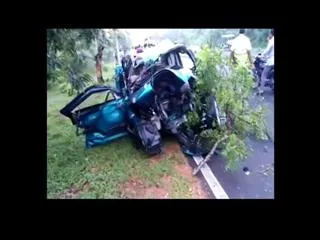 Two killed in road accident in vizag city - Sakshi