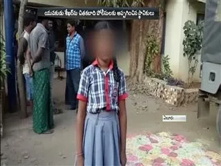 Girl kidnaped in eluru - Sakshi