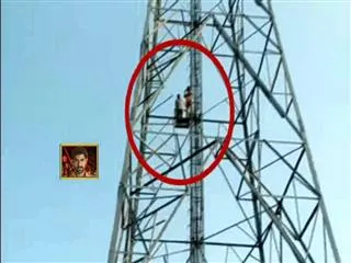 youth Protest On Cell Tower at yadadri distric - Sakshi