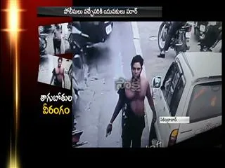 drinkers-gang-clashes-out-in-secunderabad - Sakshi