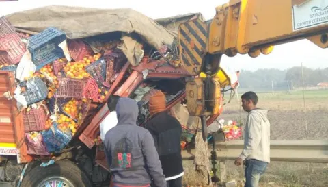 crane-Dcm collision: driver died - Sakshi