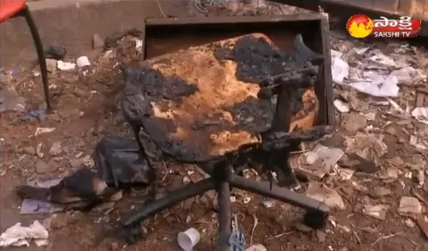 Fire accident in Mumbai Vista cini Studio - Sakshi