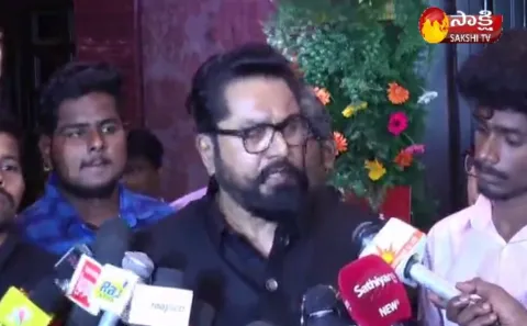 Sarath Kumar  Comments on Rajinikanth - Sakshi