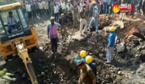 Four women killed in coal mine madhya pradesh - Sakshi