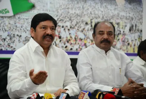 jogi ramesh open challenge to chandrababu naidu - Sakshi