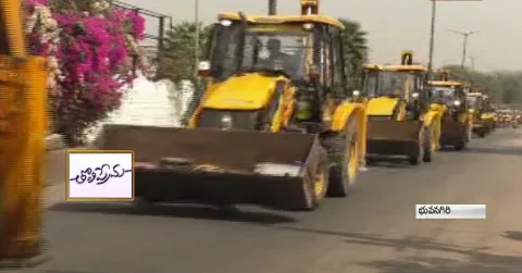 Protests Against Petrol Price Hike in Yadadri - Sakshi