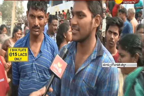 people fires on government about kotilingala temple facilities - Sakshi