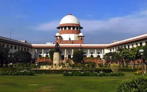 Supreme Court to give decision, Tamil Nadu and Karnataka on alert - Sakshi