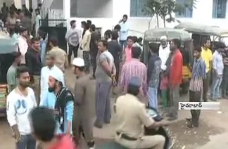 Police Cordon Search Operation At NTR Nagar | LB Nagar - Sakshi