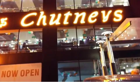 fire accident in kukatpally chutneys restaurant - Sakshi