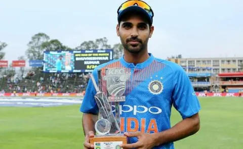 Bhuvneshwar Kumar Becomes First Indian Pacer To Take Five wickets In T20Is - Sakshi