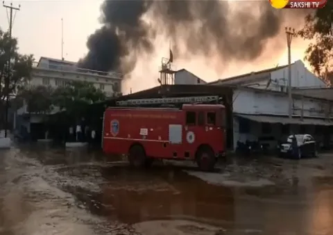 fire accident in old city - Sakshi