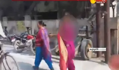 a lady overaction in uttar pradesh - Sakshi