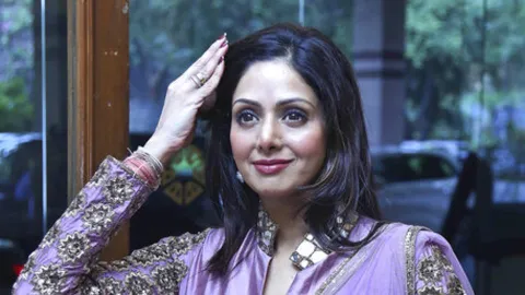 Dubai Police Clear Release of Sridevi's Body - Sakshi