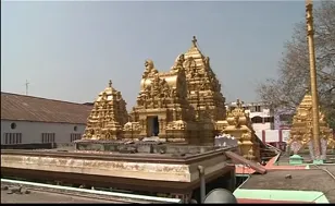 Special Story On Land Kabza of Temple Lands - Sakshi
