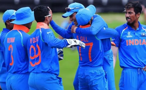 India beat Australia to lift World Cup - Sakshi