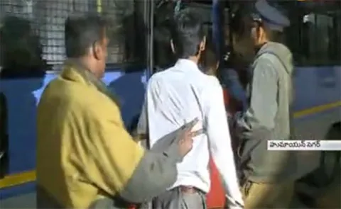 Operation chabutra in Hyderabad - Sakshi