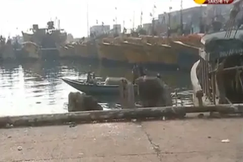 vizag harbour band - Sakshi