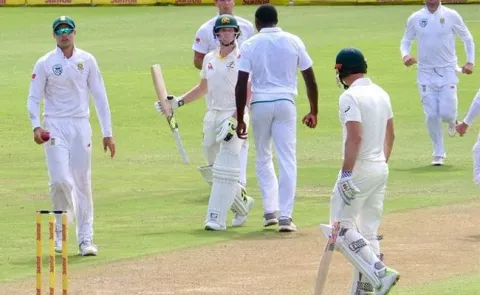 Kagiso Rabada Gives Steve Smith Send - Sakshi
