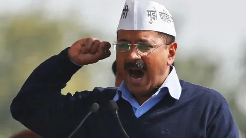 Kejriwal  Hunger Strike Against Sealing Drive - Sakshi