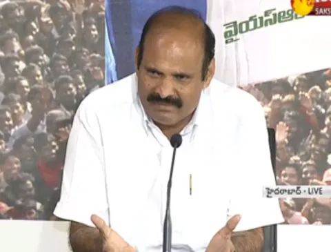 YSRCP Leader Pardhasaradhi Slams AP CM Chandrababu Naidu - Sakshi