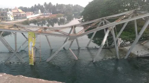 Bridge Collapse in Nidadavolu - Sakshi