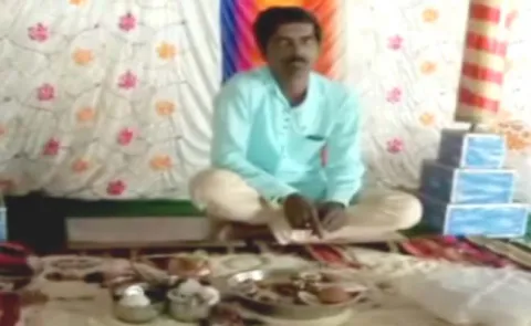 Mother to stop her daughter marriage over Muhurtham Issue - Sakshi