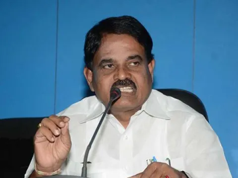 Palle Raghunatha Reddy Criticised Pawan Kalyan - Sakshi