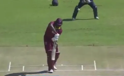 Chris Gayle Falls For A Duck On The First Ball - Sakshi