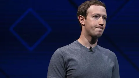 Mark Zuckerberg Faces Loss Of $10.3 Billion - Sakshi