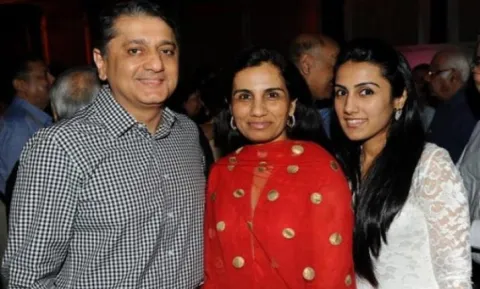 ICICI Bank defends CEO Chanda Kochhar against conflict of interest charges - Sakshi