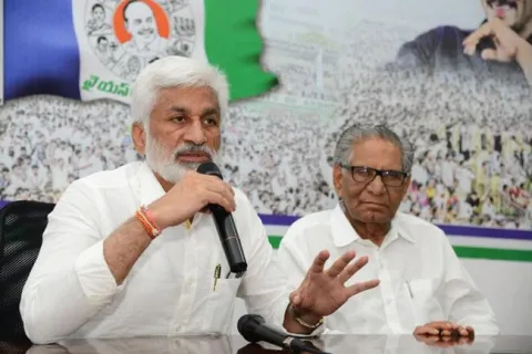 YSRCP Demands Disqualification Of Turncoat MLAs - Sakshi