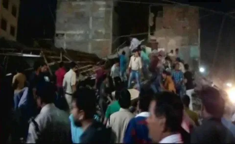 Four storey building Collapse In Indore - Sakshi