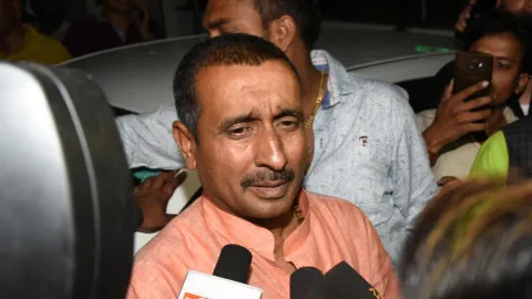 Unnao rape case CBI registers 3 cases, MLA being questioned - Sakshi