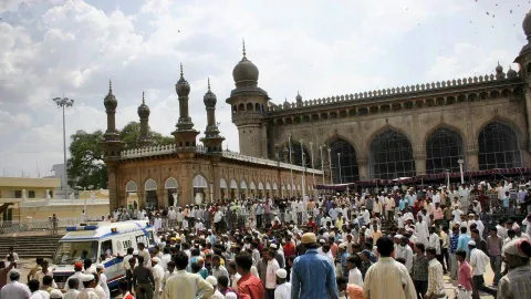 Victims feel let down in Mecca Masjid blast case  - Sakshi