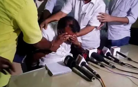 Bjp Leader Weeps At Media For No Name In Candidates List - Sakshi