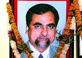 Supreme Court dismisses PIL seeking probe into judge Loya death - Sakshi