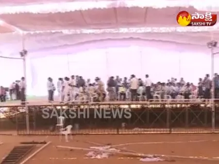 Chandrababus hunger strike is very expensive - Sakshi