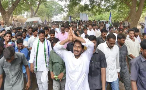 141 day YS Jagan praja sankalpa yatra end - Sakshi