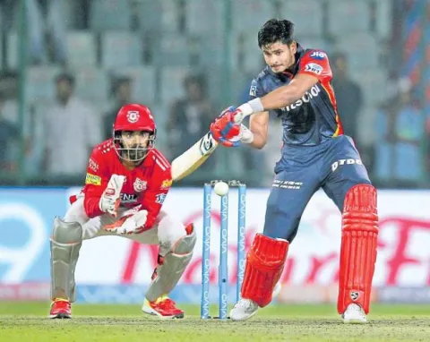 Punjab Beat Delhi By 4 Runs - Sakshi