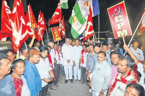   Pratyeka Hoda Sadhana Samiti Bijili bandh  success - Sakshi